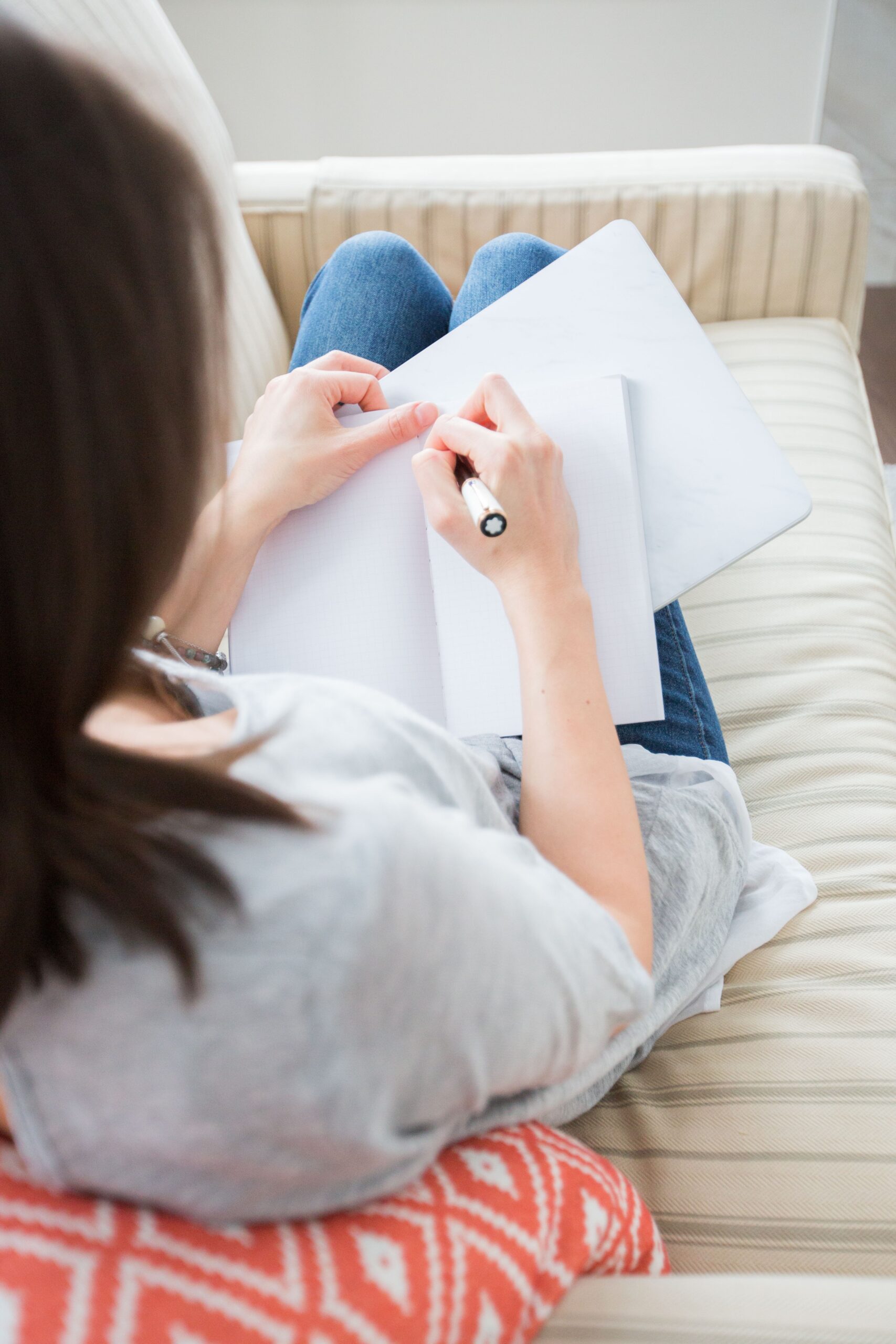 The Mental Health Benefits of Writing and Journaling for Women