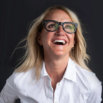 10 Reasons to Listen to the Mel Robbins Podcast